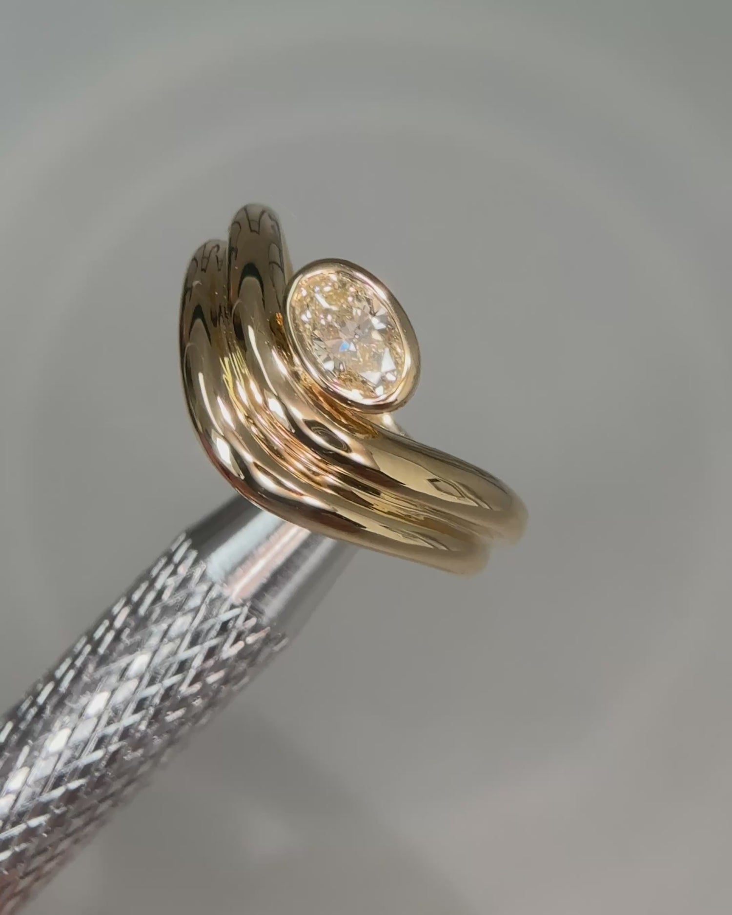 Oval Cut Diamond Double Row Wave Ring