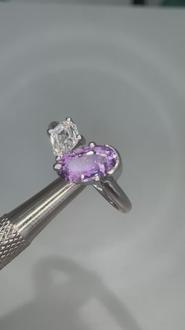 Oval Purple Sapphire and Kite Diamond Toi et Moi Ring